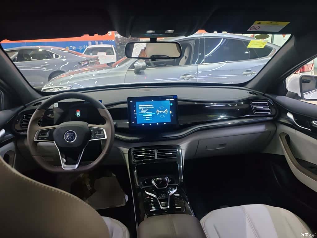 BYD Qin, 2025 10