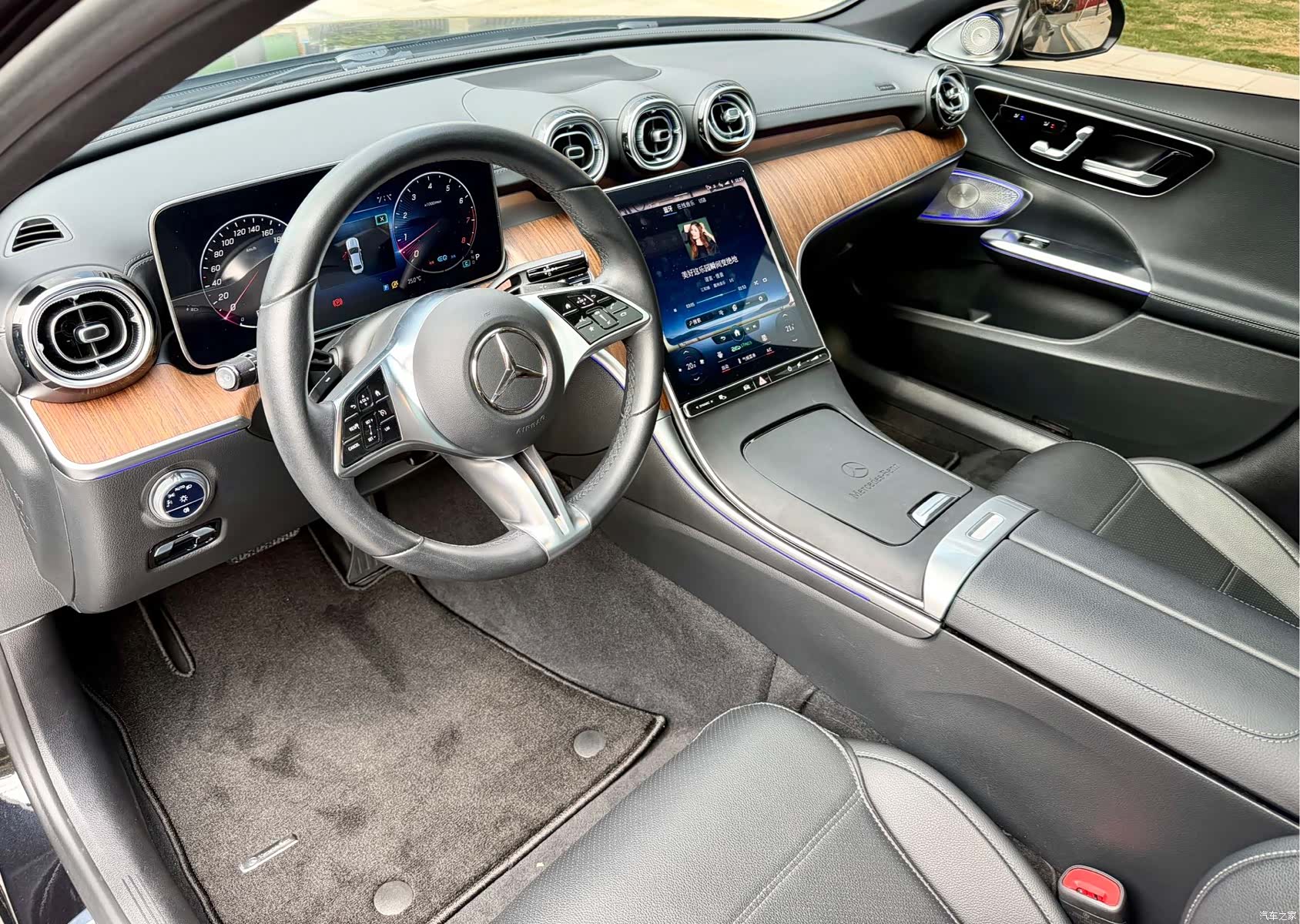 Mercedes-Benz C-Class, 2022 13