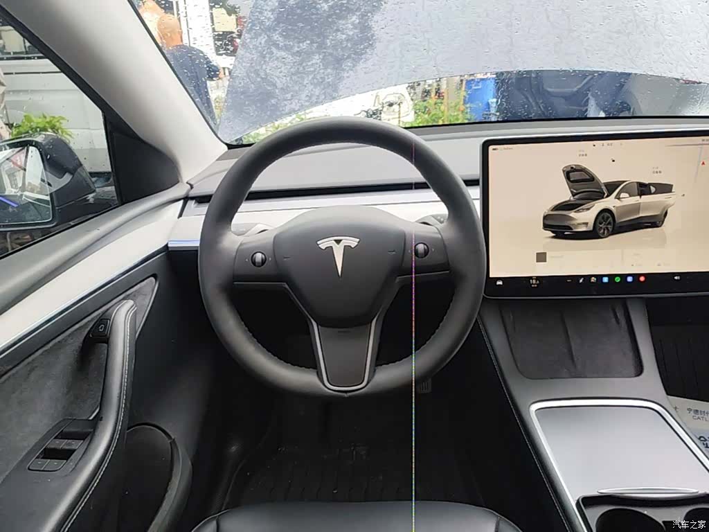 Tesla Model Y, 2024 11