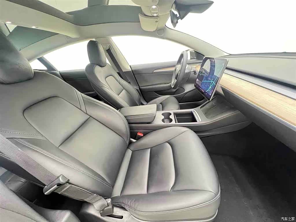 Tesla Model 3, 2023 9