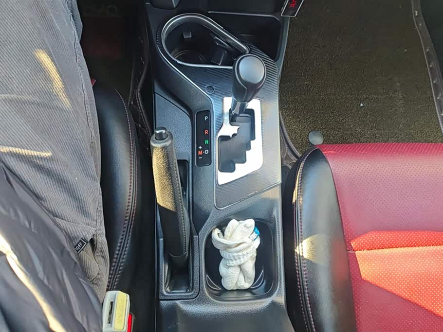 Toyota RAV4 Rongfang