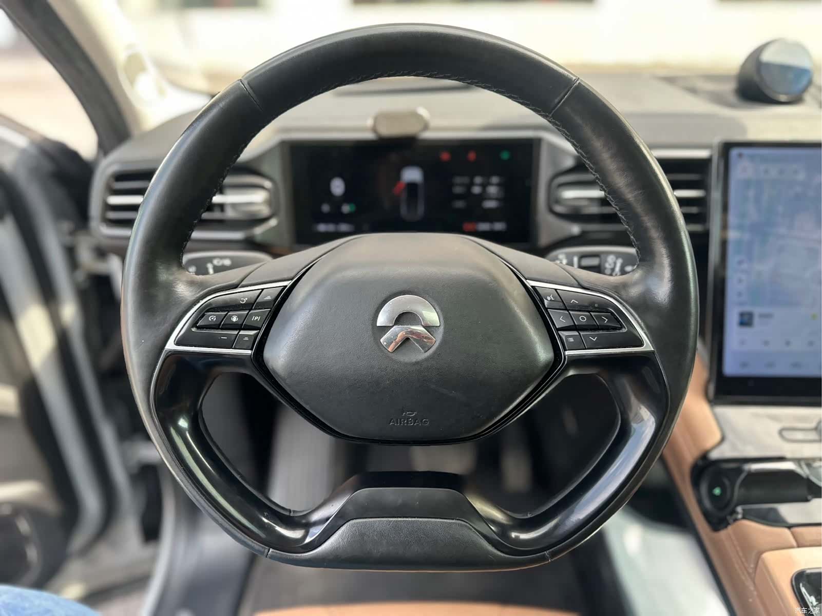 NIO ES8, 2019 12
