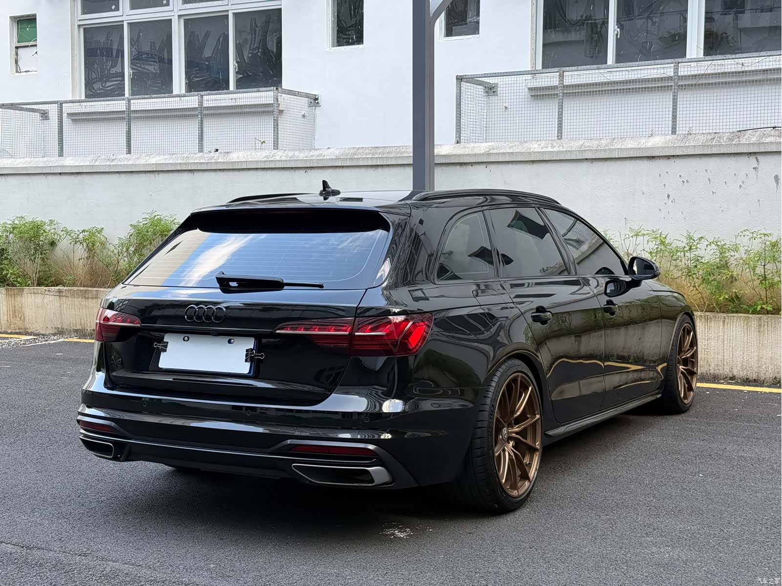 Audi A4, 2021 9