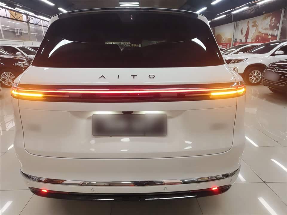 AITO Ask the world M7