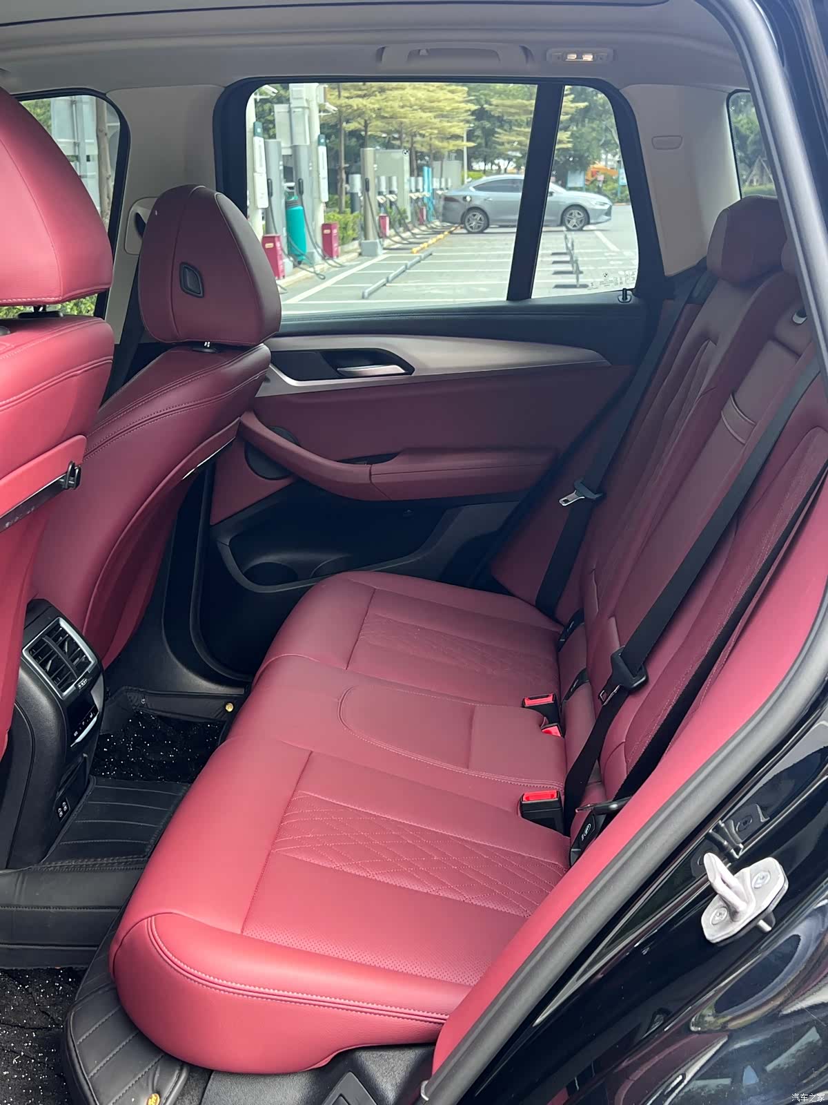 BMW iX3, 2024 12