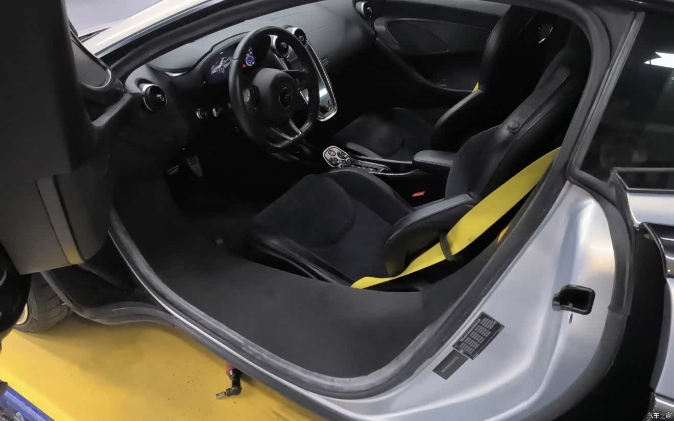 McLaren 570, 2017 все фото