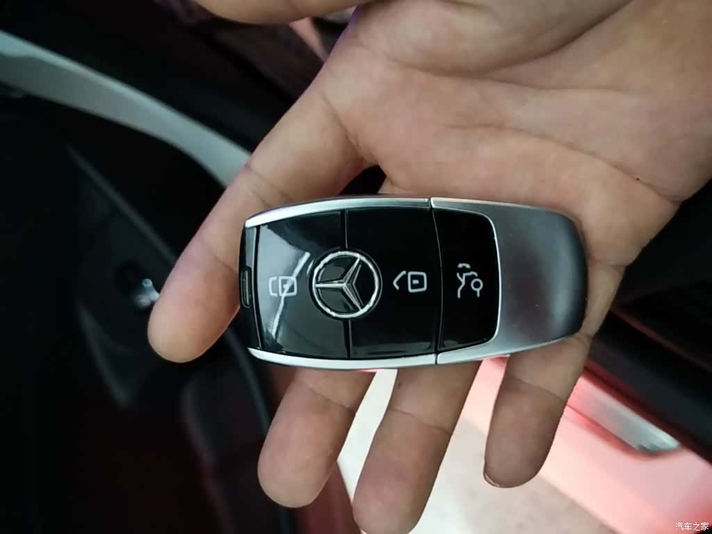 Mercedes-Benz E-Class, 2018 9