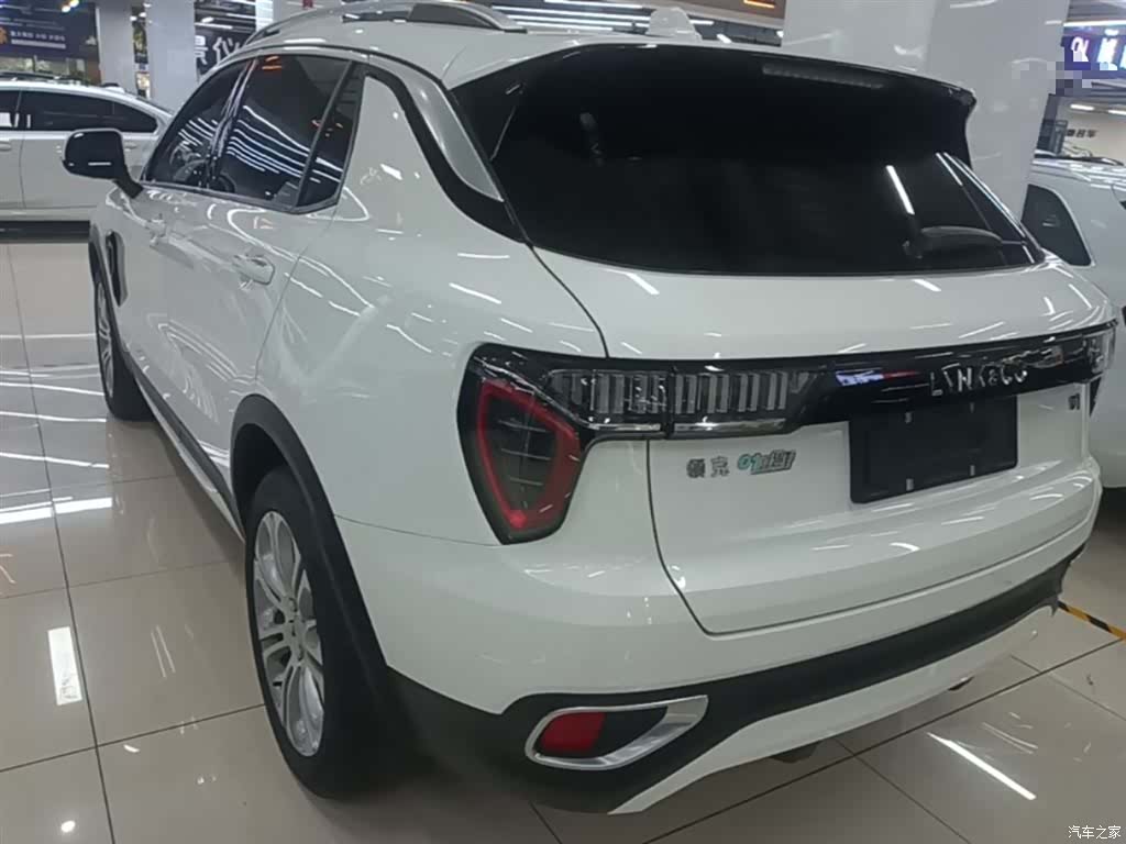 Lynk & Co 01, 2020 все фото