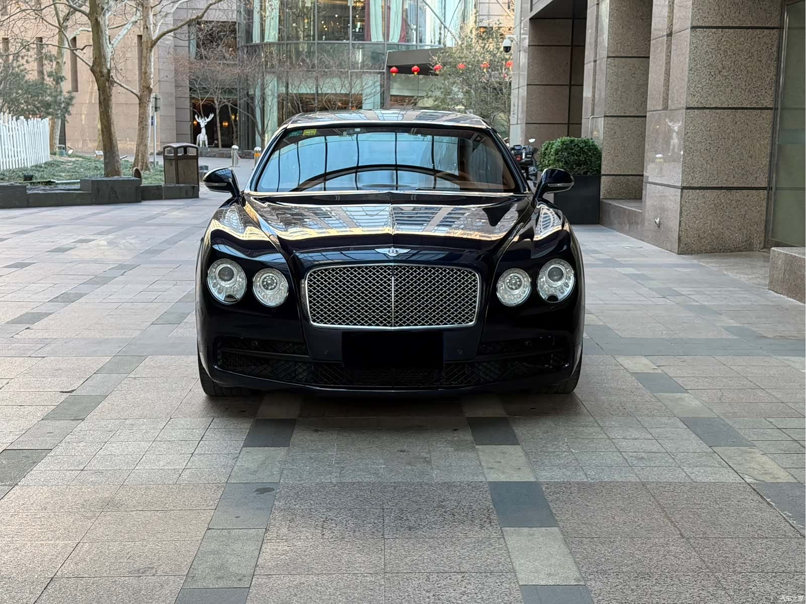 Bentley Flying Spur, 2018 2