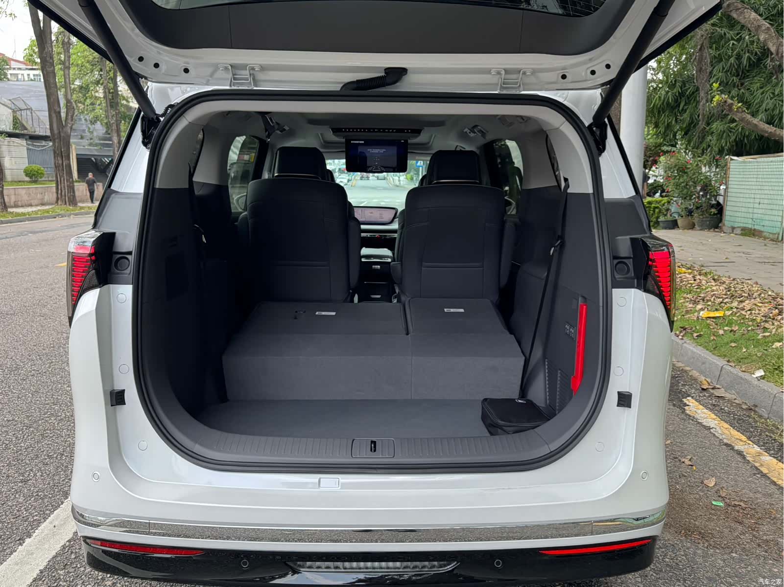 Buick GL8, 2026 10