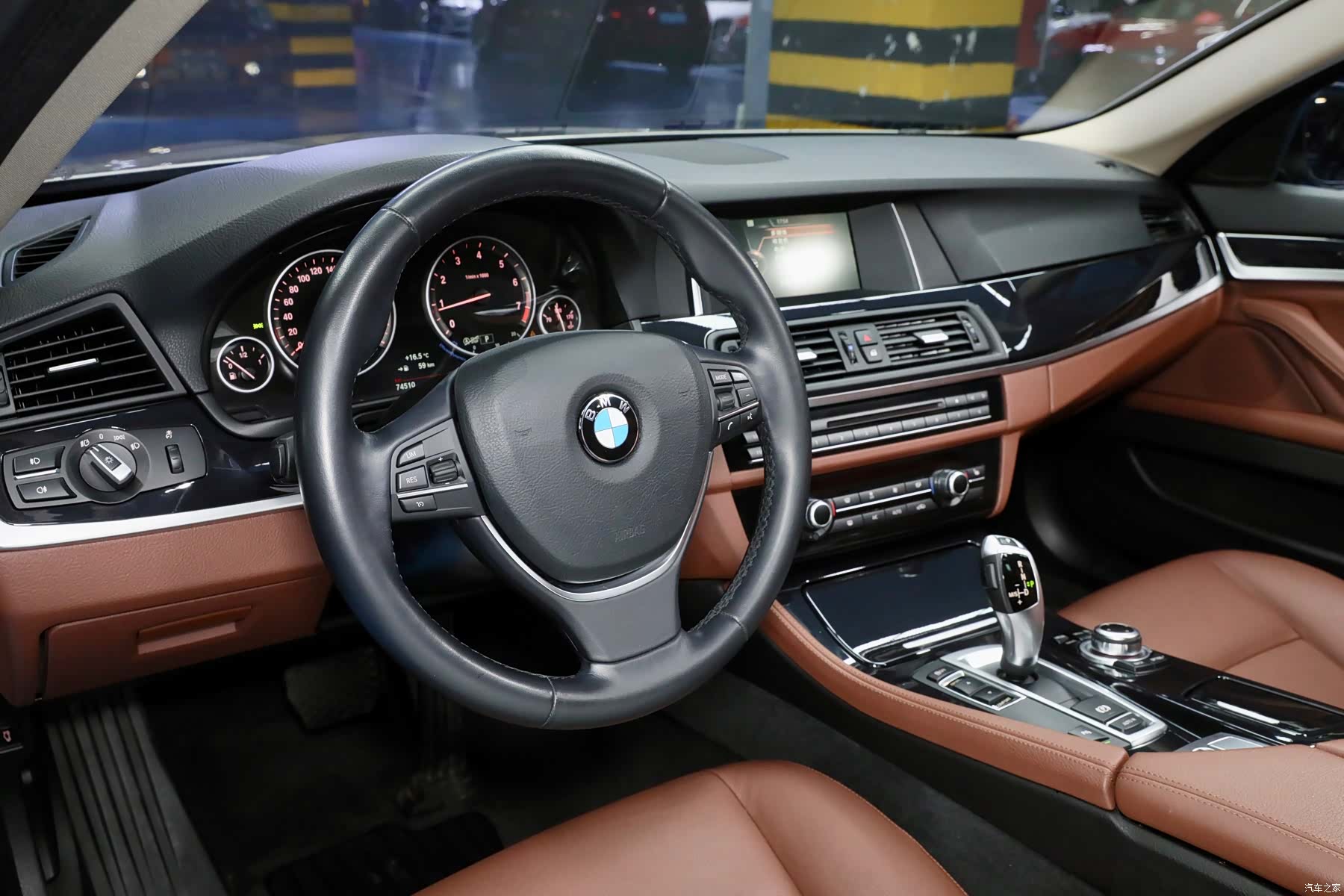 BMW 5 Series, 2017 11