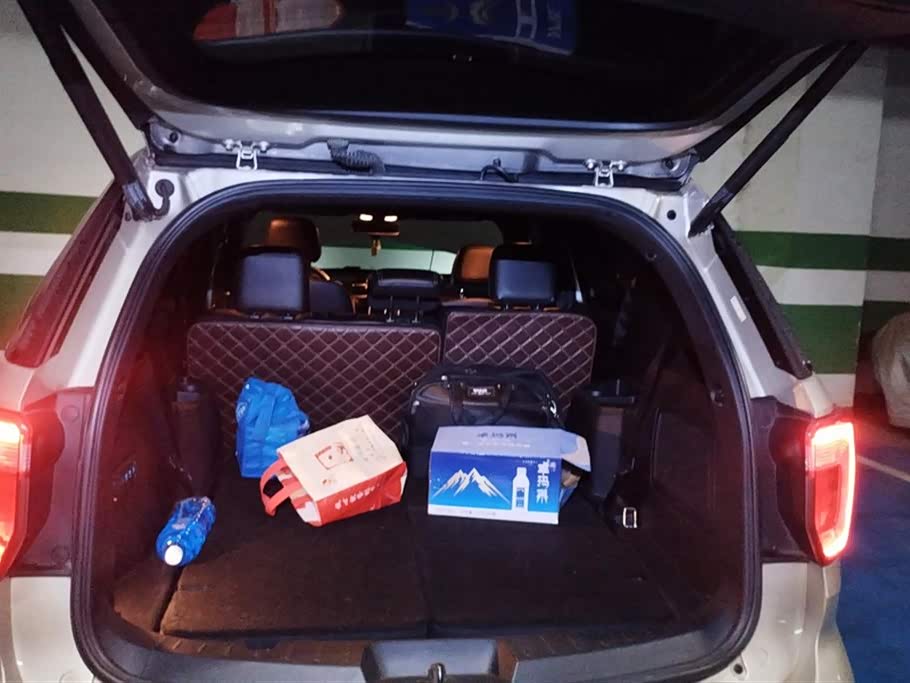 Ford Explorer Ford Explorer