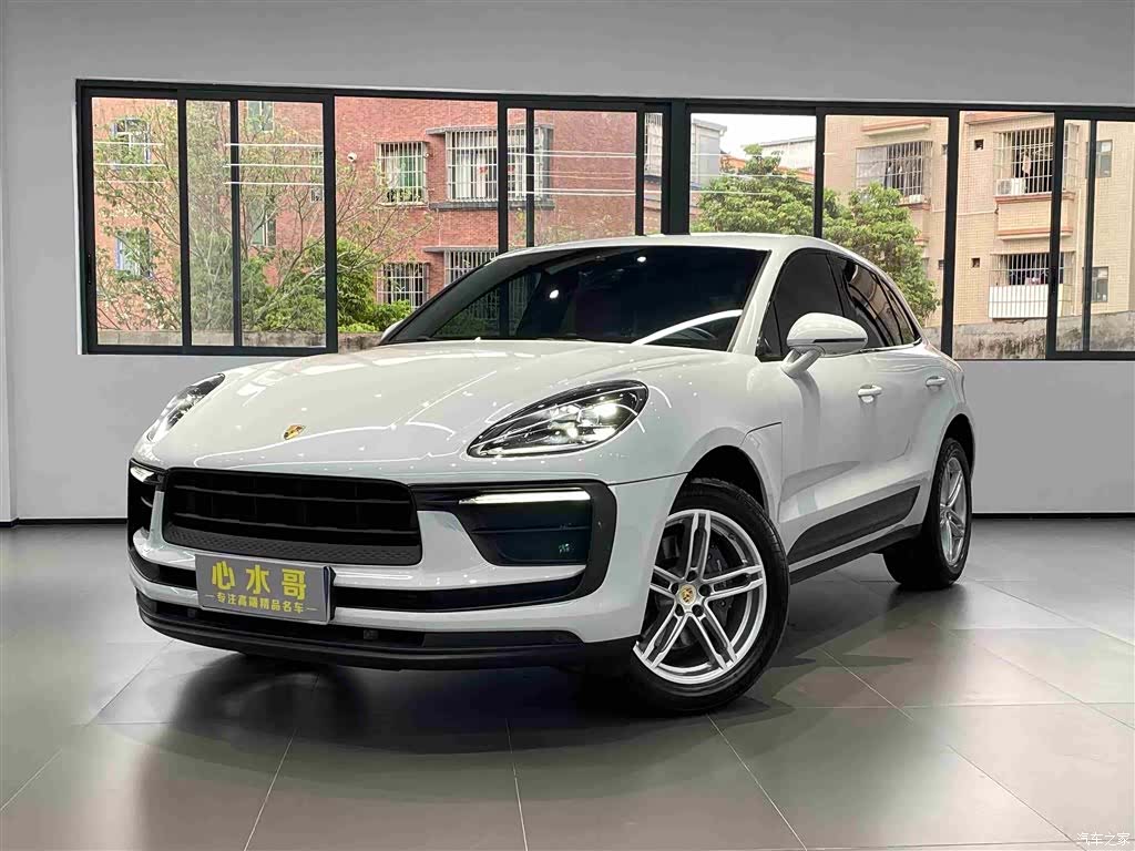 Porsche Macan, 2023 1