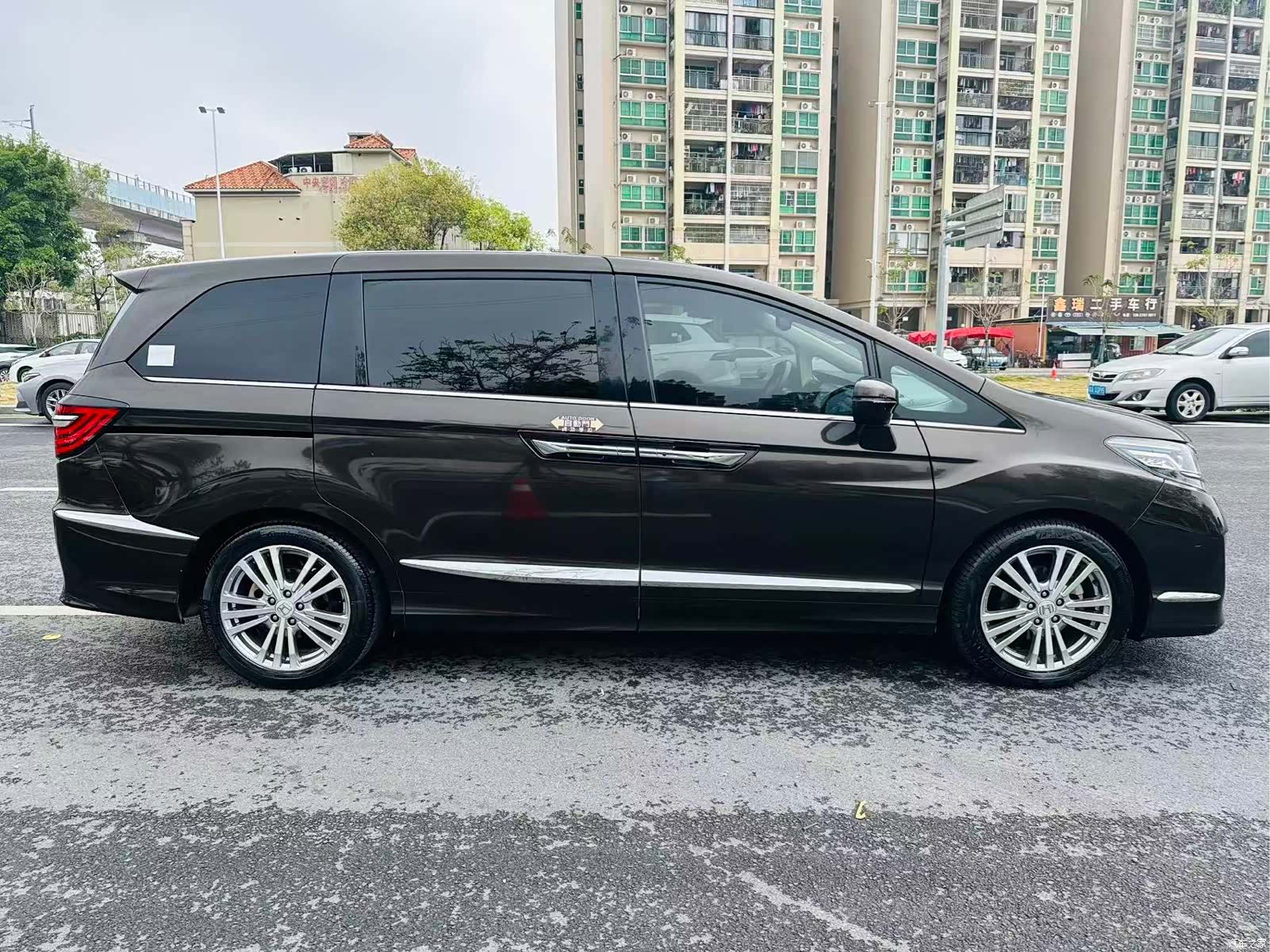 Honda Elysion, 2017 6