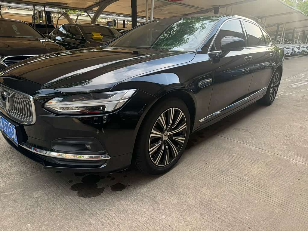 Volvo S90