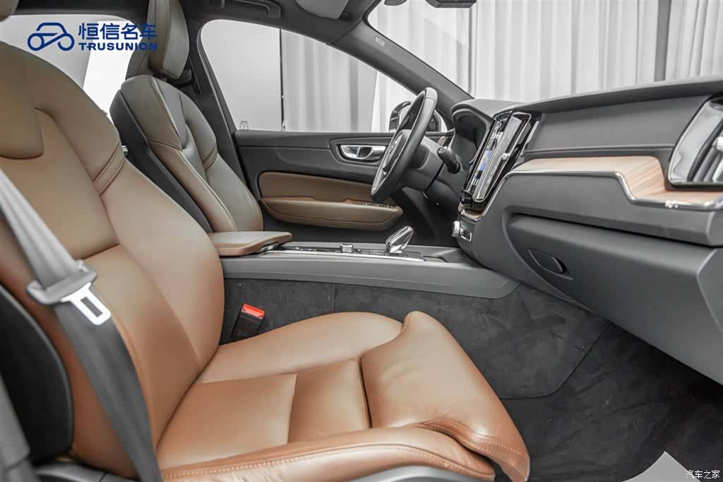 Volvo XC60, 2022 15