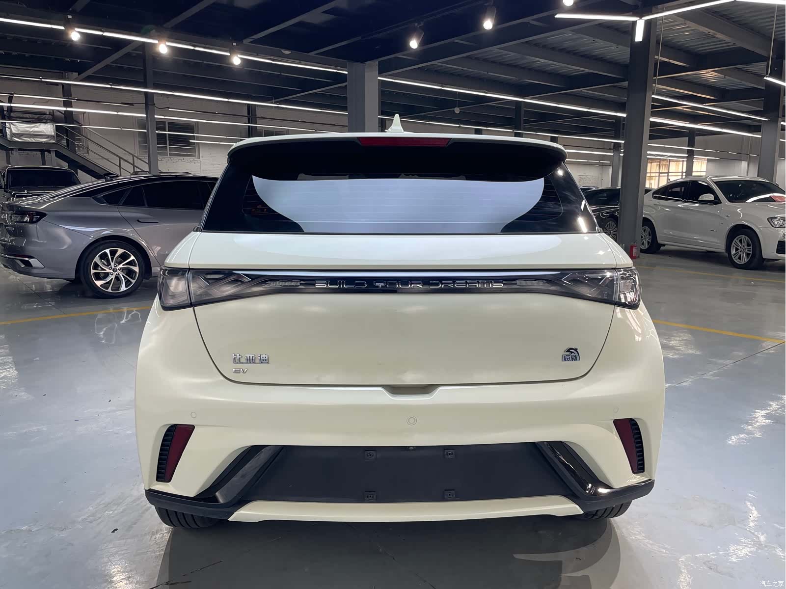 BYD Dolphin, 2023 17