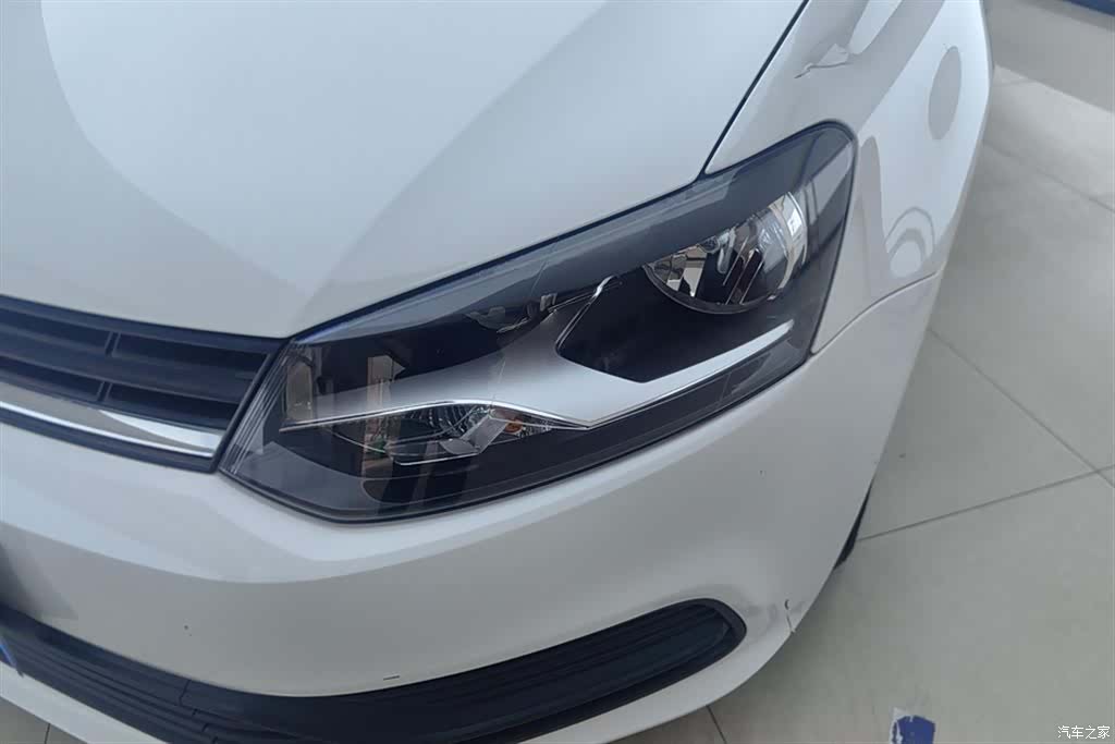 Volkswagen Polo, 2018 все фото