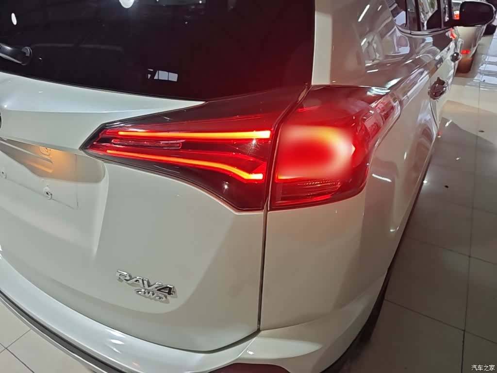 Toyota RAV4, 2017 8