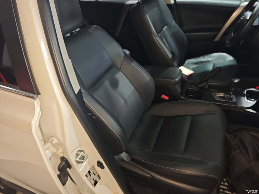 Toyota RAV4, 2017 25
