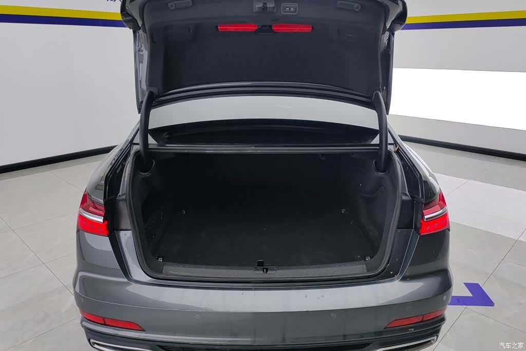 Audi A6L, 2019 4