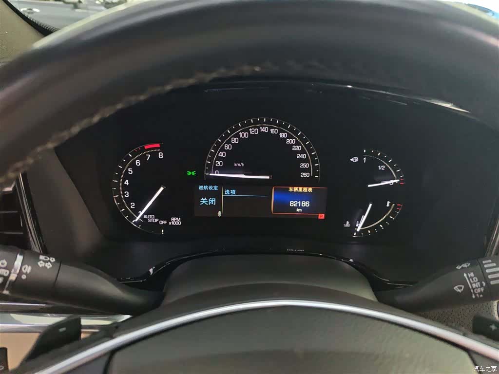Cadillac XT5, 2017 12