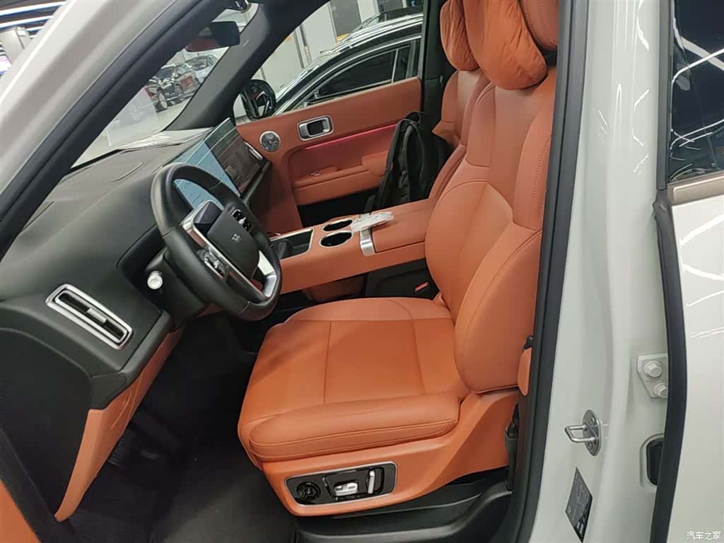Li Auto L9, 2025 15