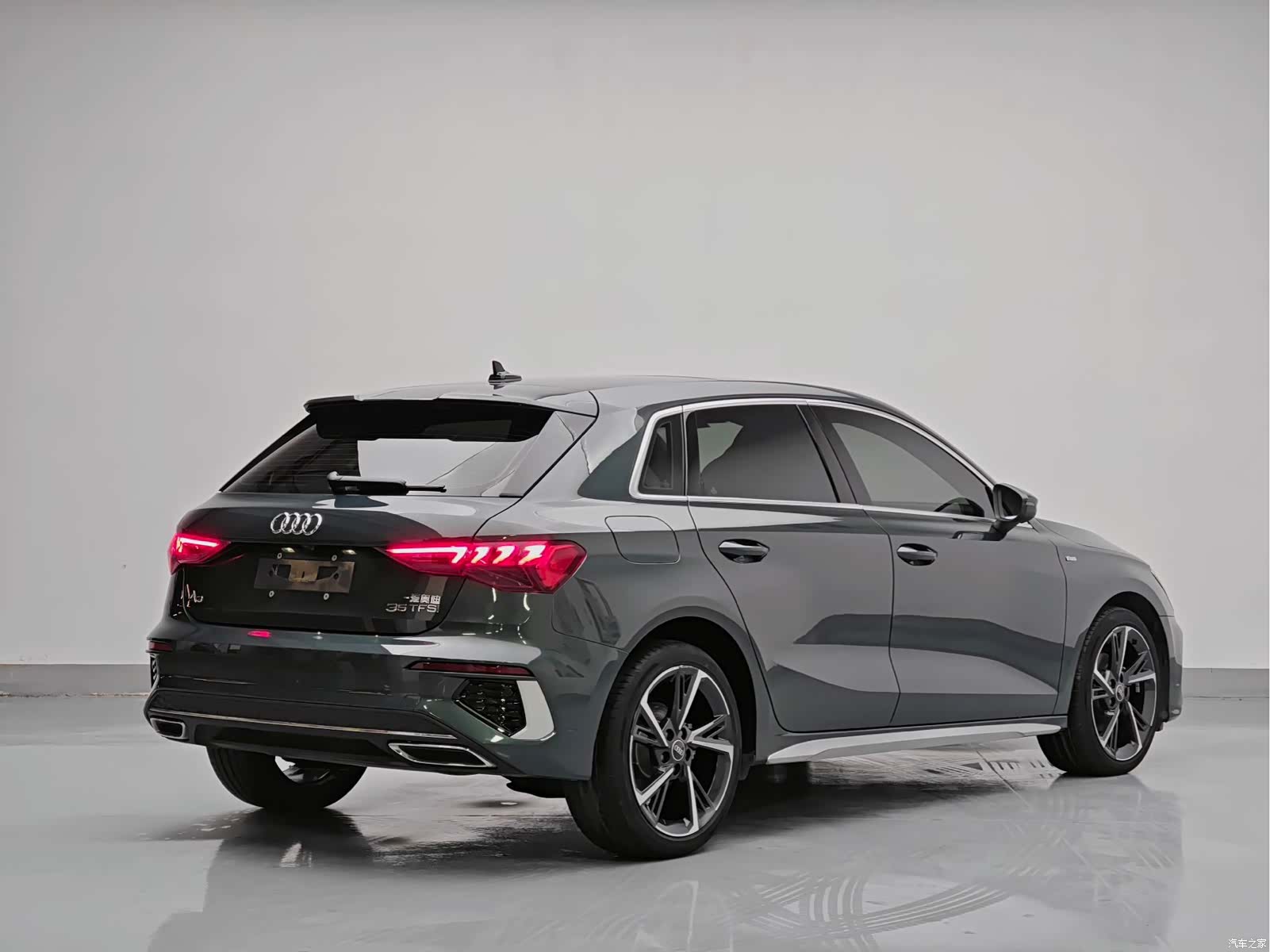 Audi A3, 2022 все фото