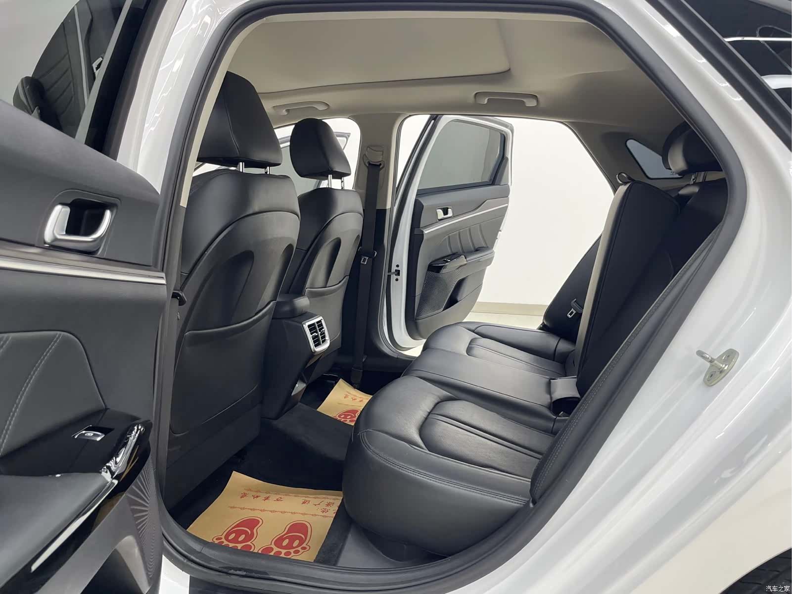 Kia K5, 2022 9