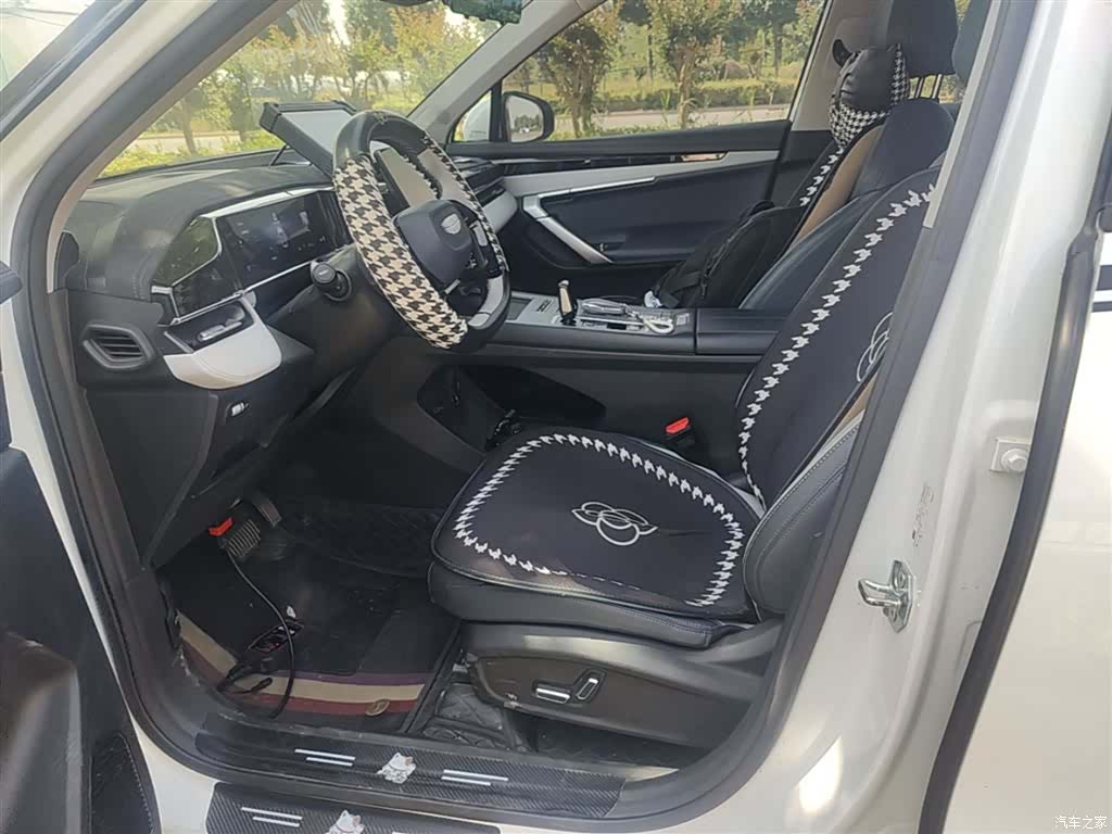 Geely Boyue, 2024 15