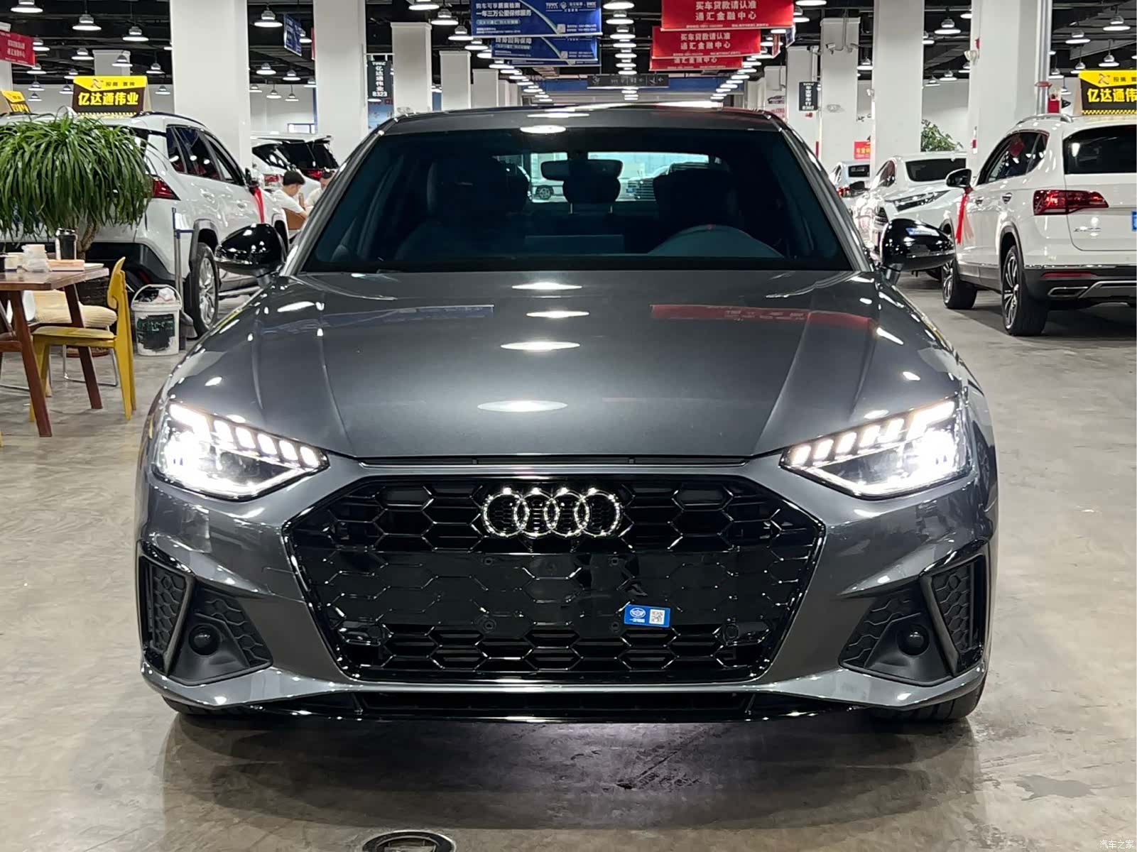 Audi A4L, 2025 1