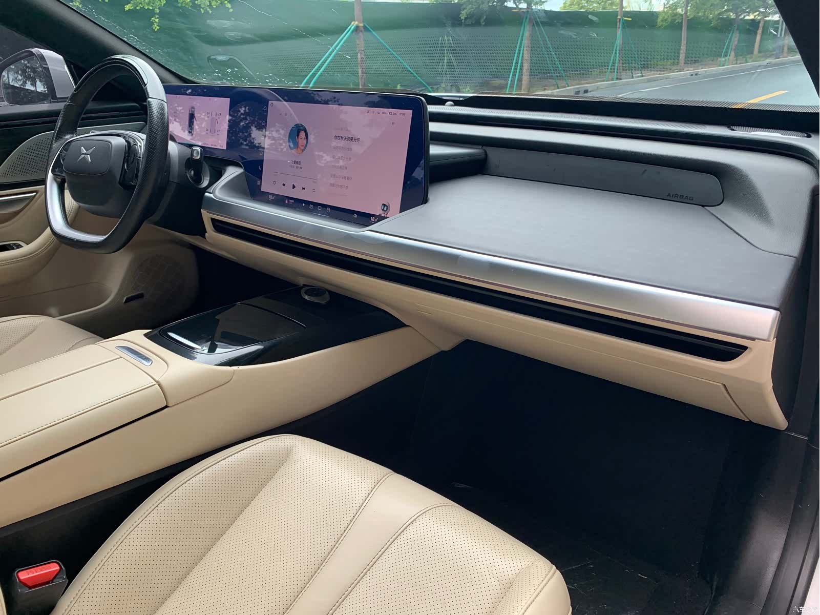 Xpeng P7, 2022 21