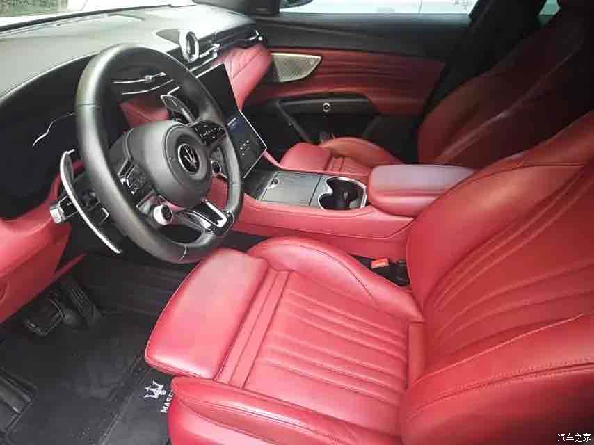 Maserati Grecale, 2023 все фото