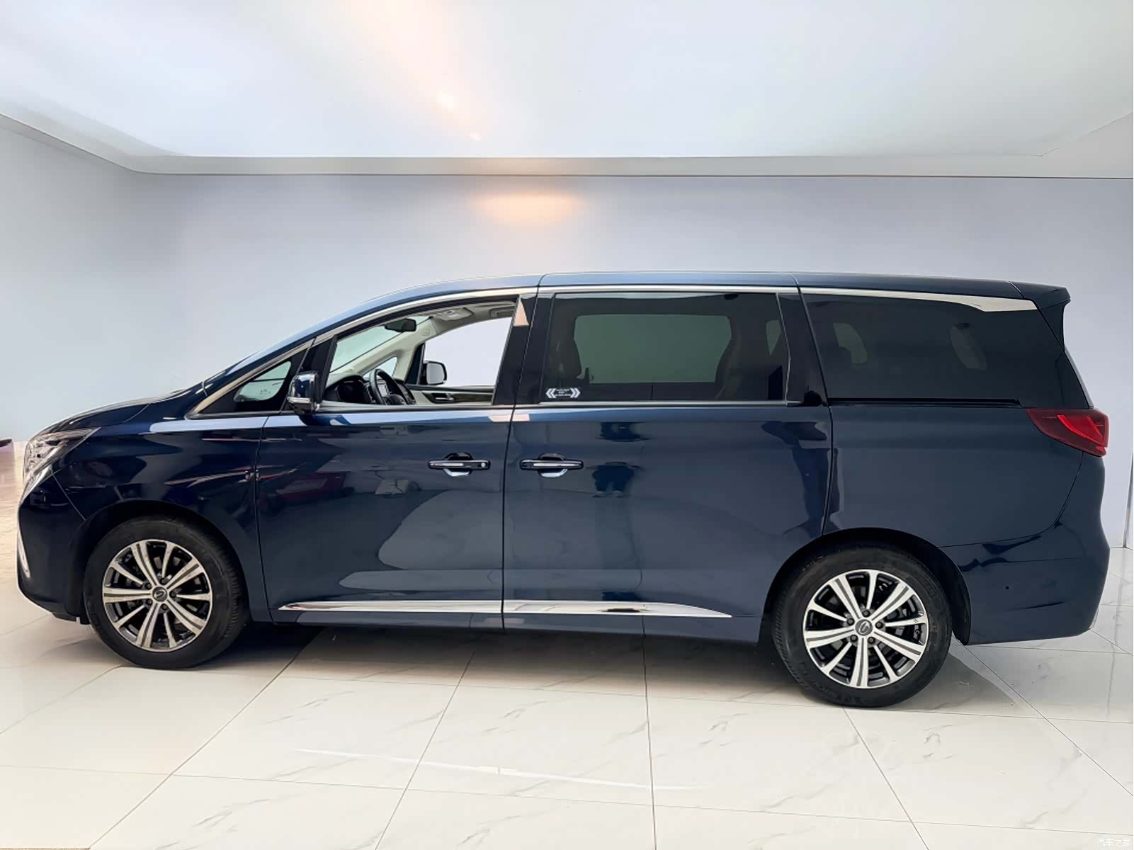 Trumpchi M8, 2019 4