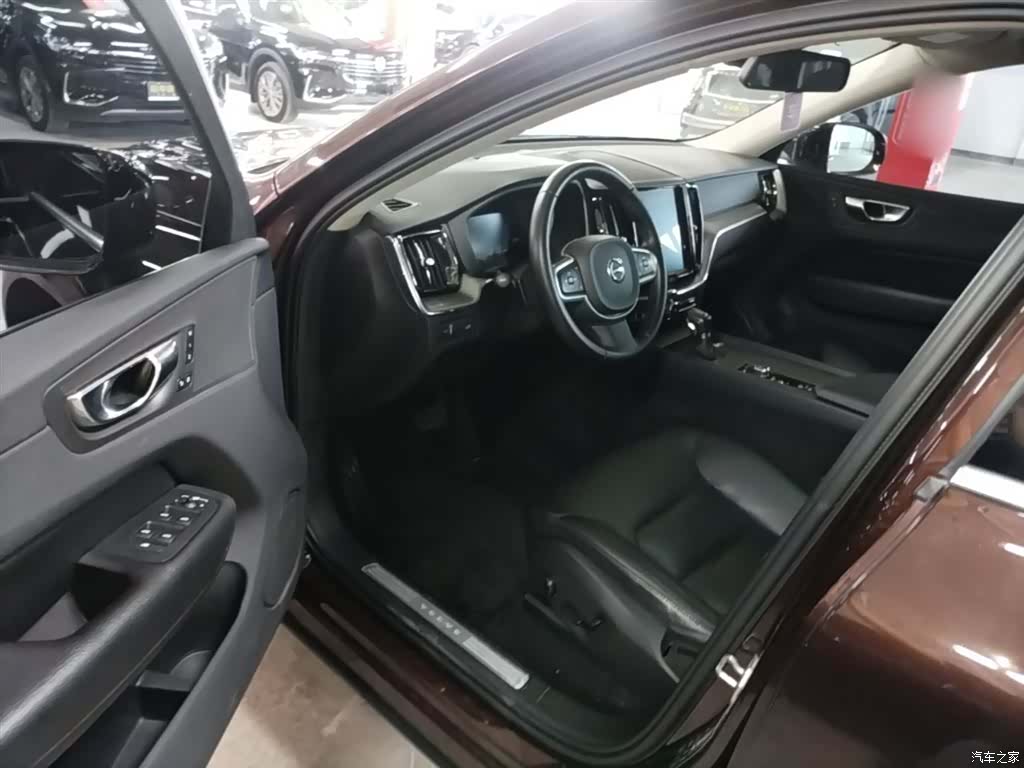 Volvo XC60, 2018 16