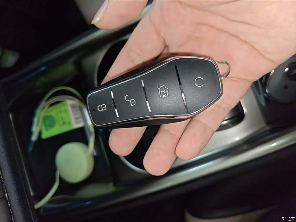 BYD Dolphin, 2024 9