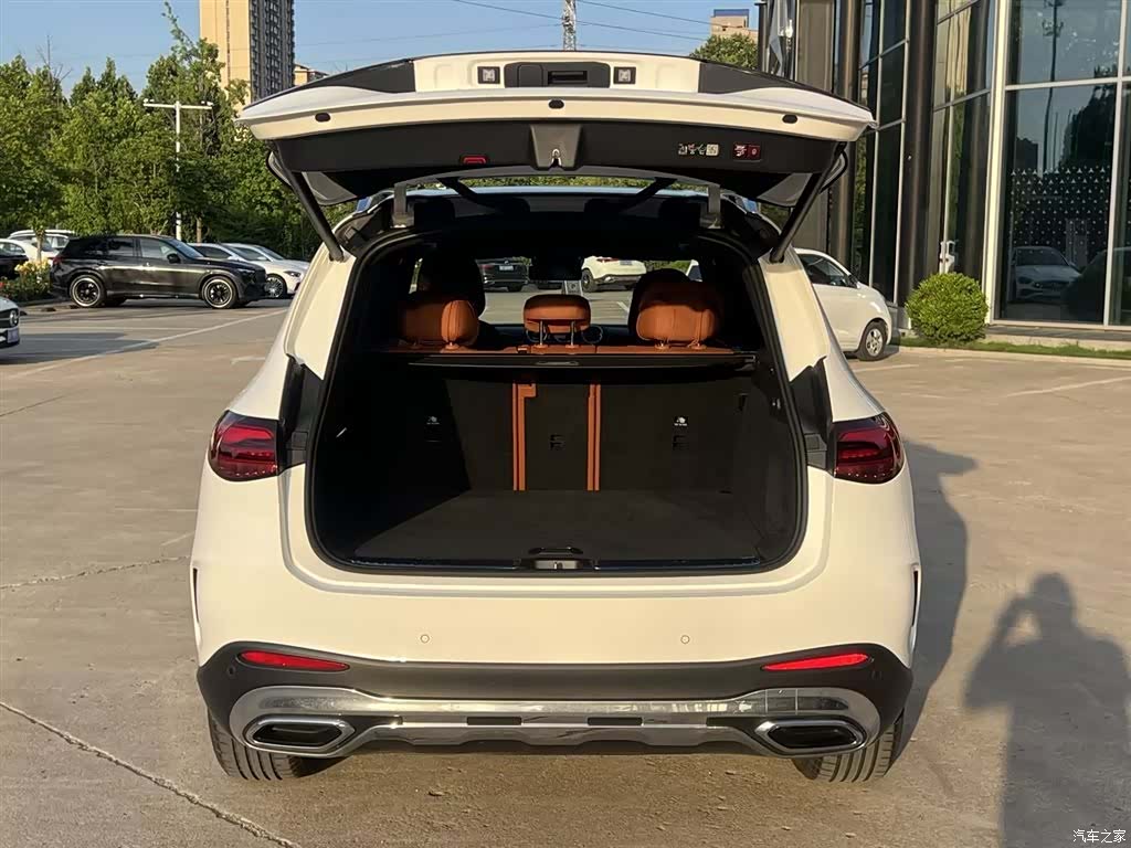 Mercedes-Benz GLC, 2024 7