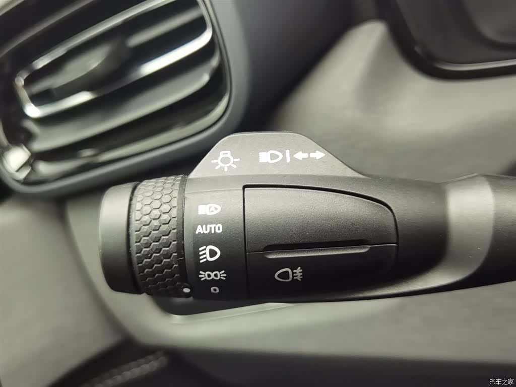 Lynk & Co 02, 2022 21