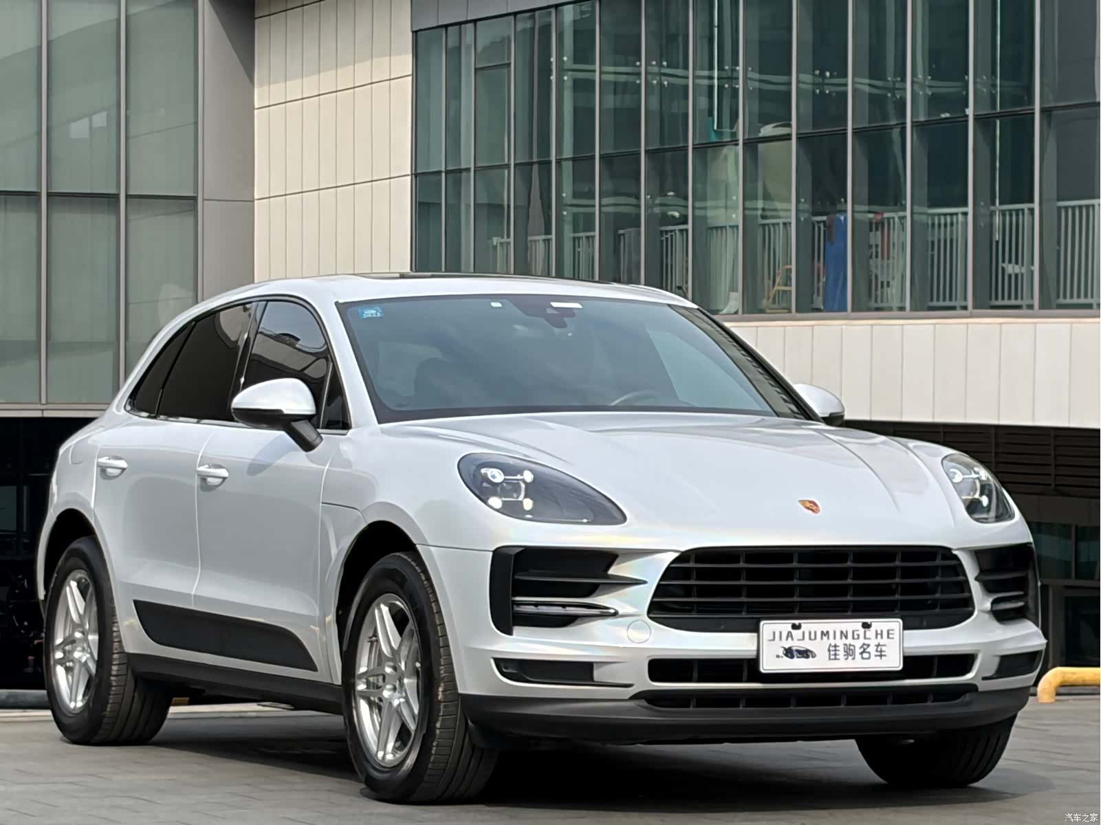 Porsche Macan, 2020 3