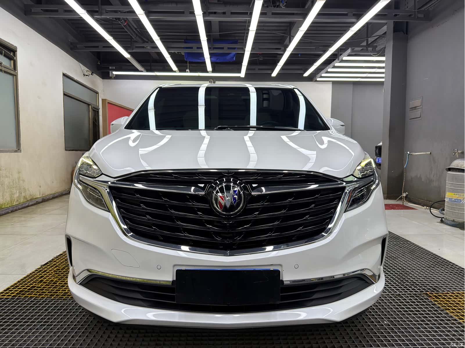 Buick GL8, 2022 1