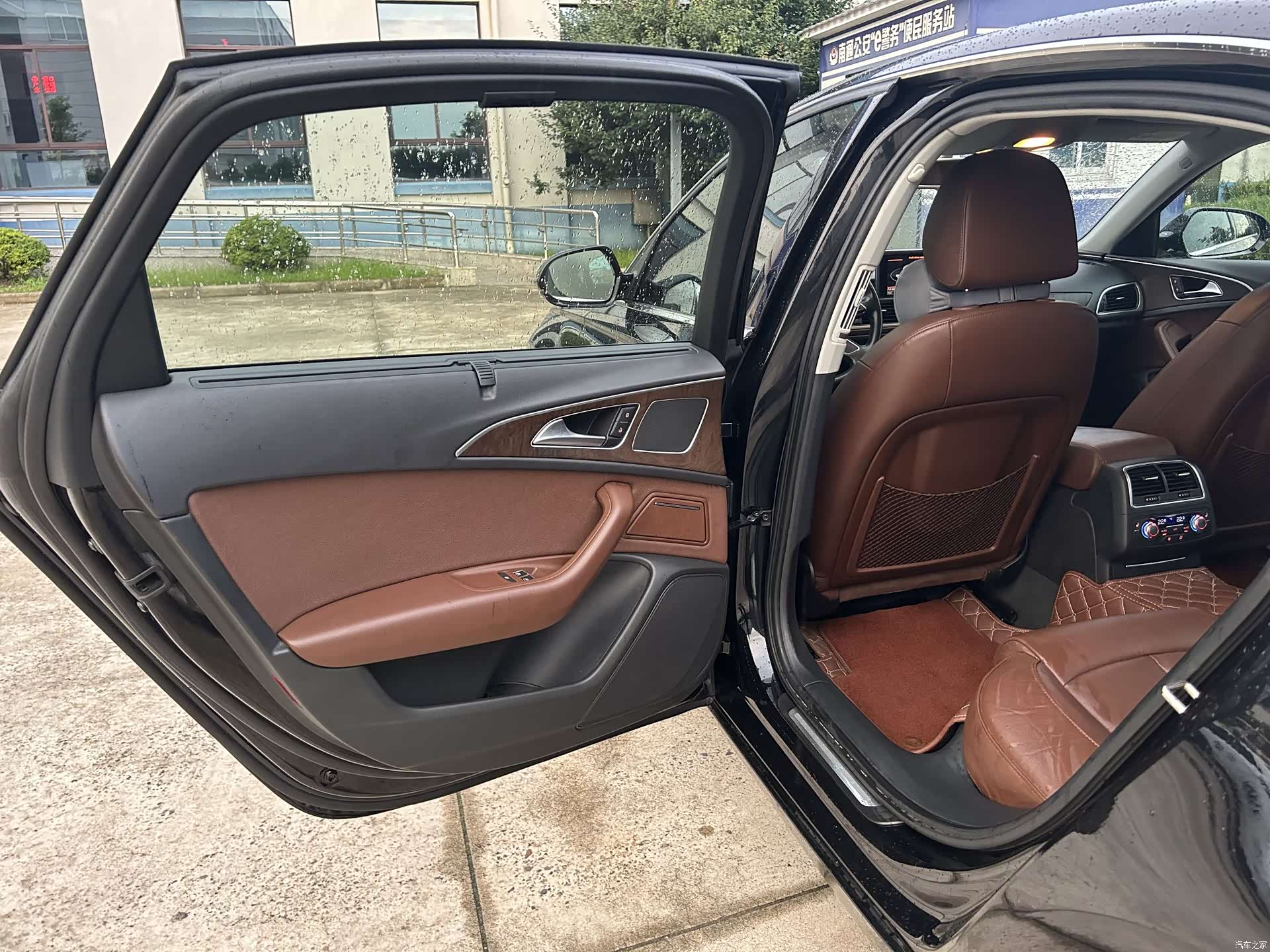 Audi A6L, 2015 10
