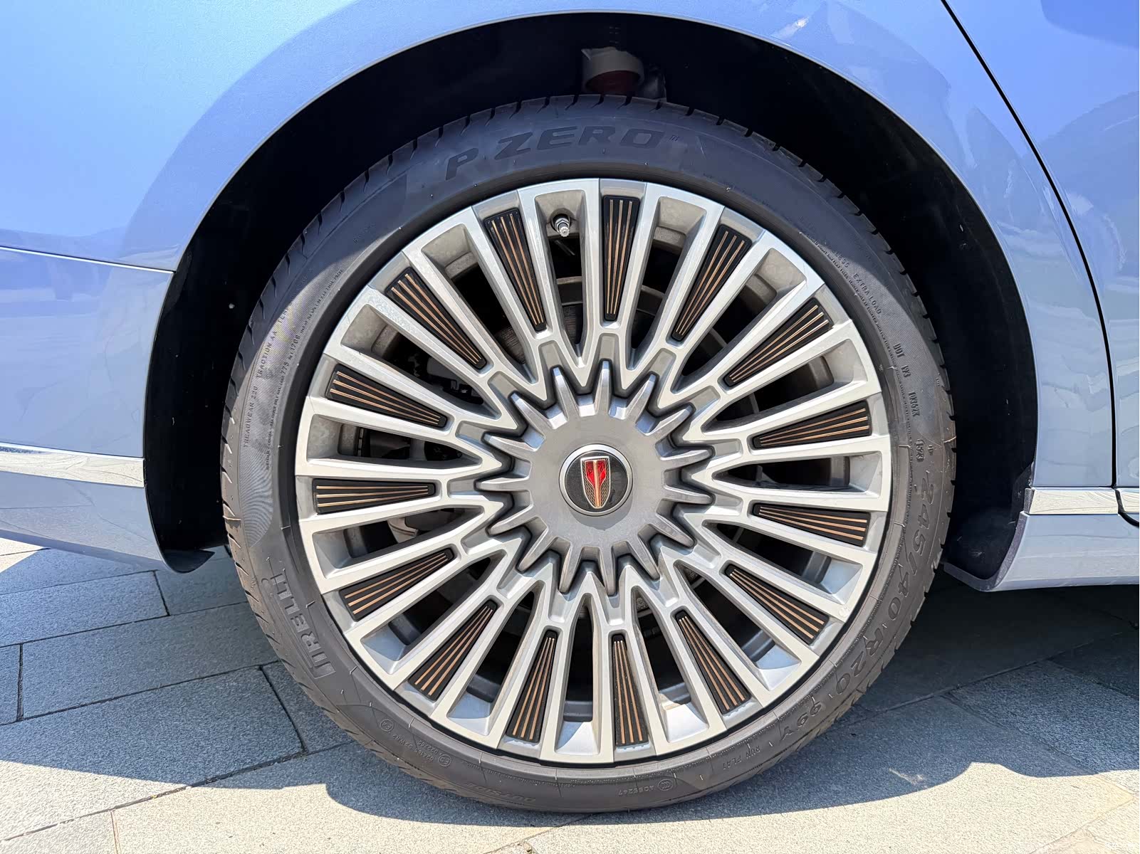 Hongqi H9, 2024 13