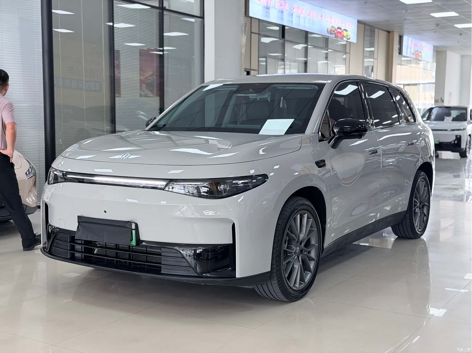 Leapmotor C10, 2024 1