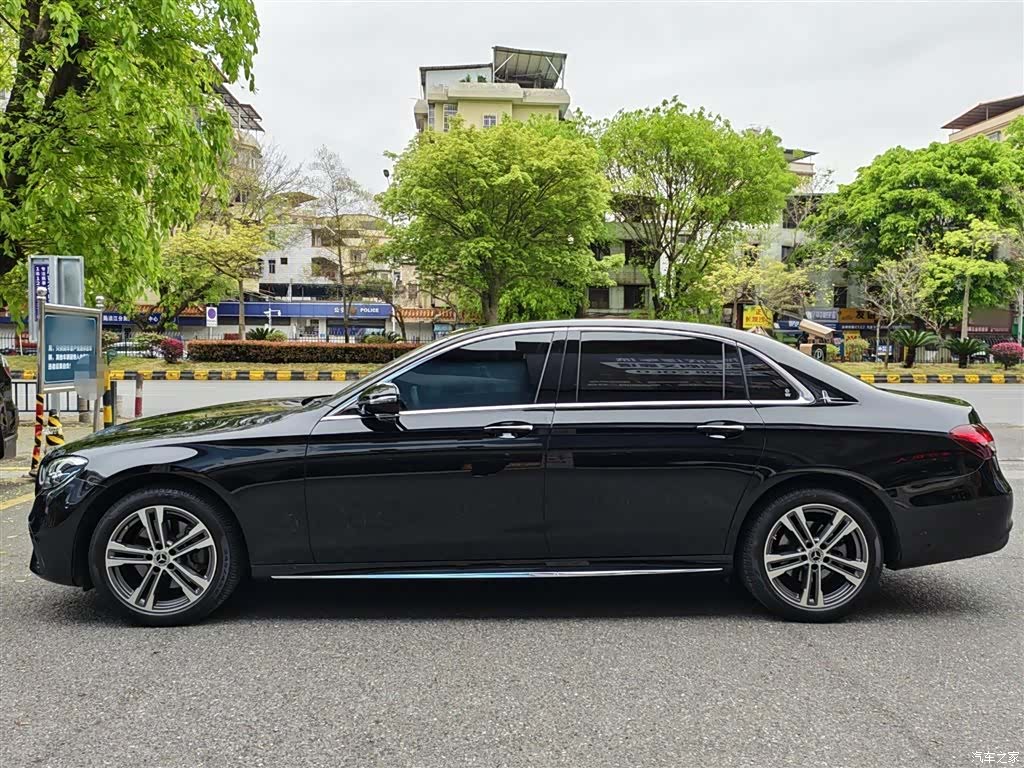 Mercedes-Benz E-Class, 2022 все фото