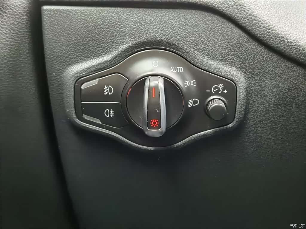 Audi Q5, 2018 21