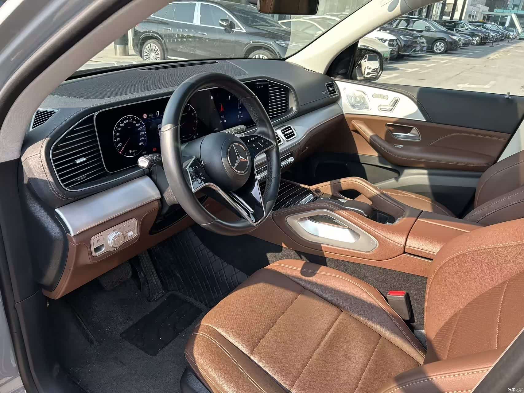 Mercedes-Benz GLE, 2024 8