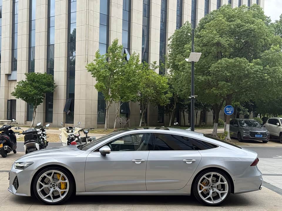 Audi A7