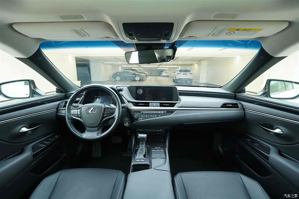 Lexus ES, 2019 20