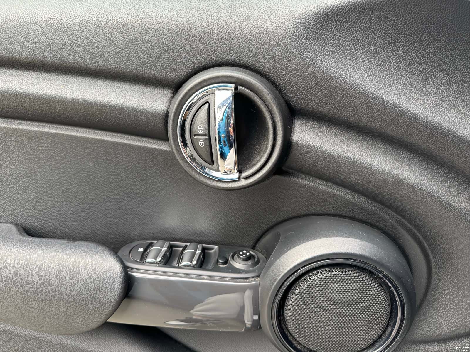 Mini ONE, 2015 10