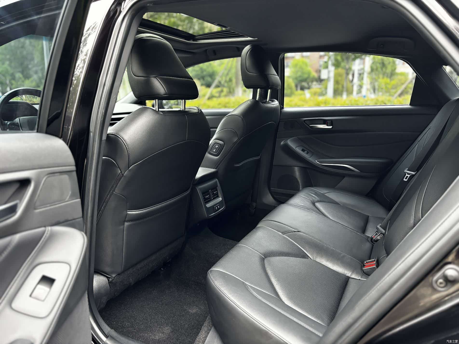 Toyota Avalon, 2020 9